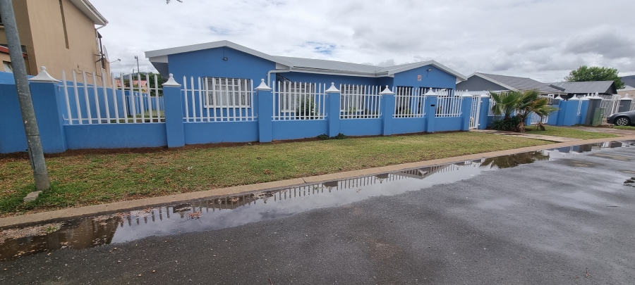 4 Bedroom Property for Sale in Victoria Park Eastern Cape